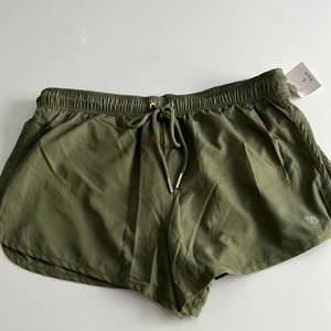 Forever 21 green running short